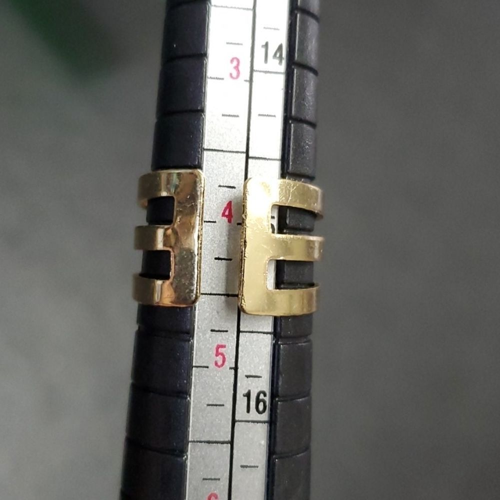 Gold tone bow ring adjustable - Picture 9 of 10